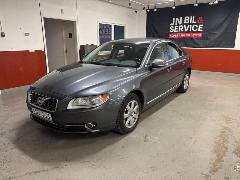 Begagnad Volvo S80 Momentum 163 HK (119 kW) 2012 Grå Sedan