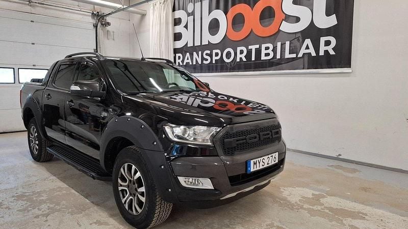 Svart Begagnad 2017 Ford Ranger Wildtrack Pickup | 289 900 kr (Marknadspris) - Bild 1/4