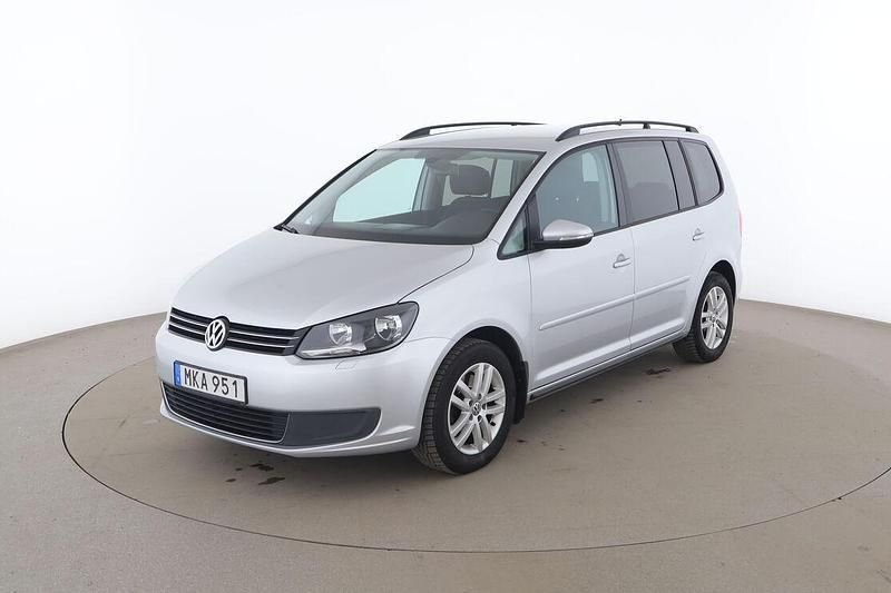 Silver Begagnad 2014 VW Touran Minibuss | 99 000 kr (Marknadspris) - Bild 1/3