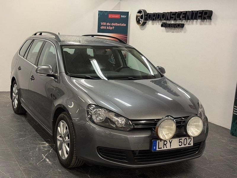 Mörkgrå Begagnad 2011 VW Golf VI Kombi | 69 900 kr (Marknadspris) - Bild 1/4