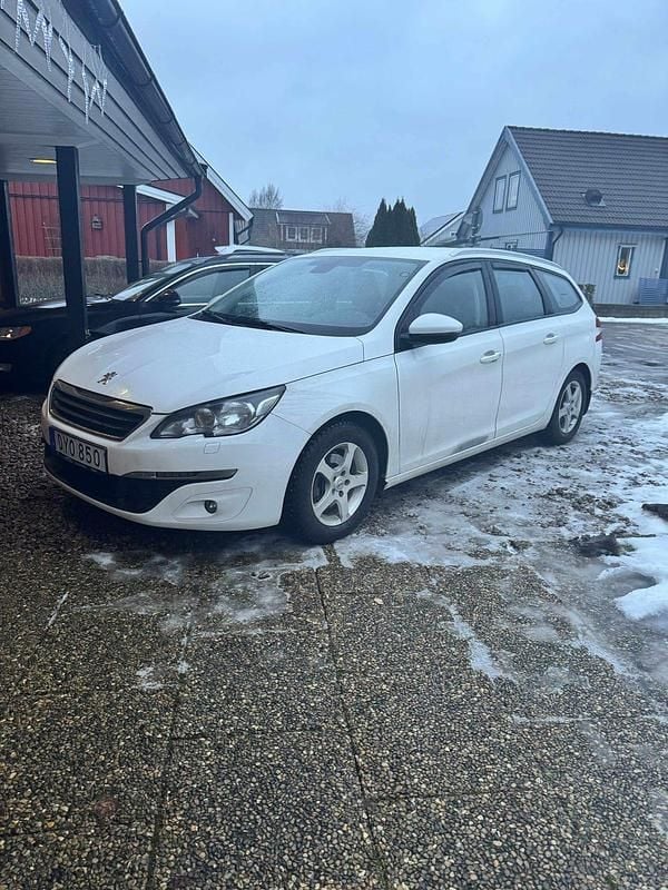 Begagnad 2014 Peugeot 308 SW Kombi | 40 000 kr (Marknadspris) - Bild 1/3