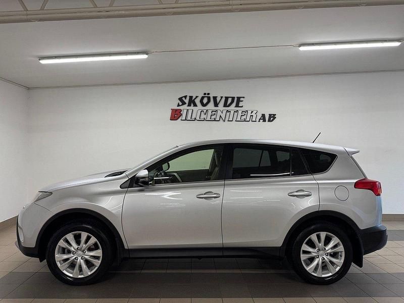 Silver Begagnad 2013 Toyota RAV4 Executive SUV | 149 500 kr (Marknadspris) - Bild 1/4