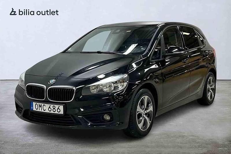Svart Begagnad 2016 BMW 216 Active Tourer Minibuss | 99 900 kr - Bild 1/1