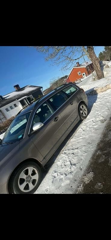 Begagnad Volvo V70 205 HK (150 kW) 2010 Kombi