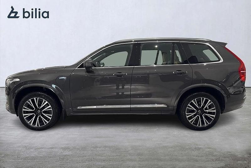 Begagnad Volvo XC90 Plus 455 HK (334 kW) 2022 Grå SUV