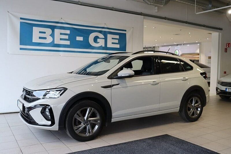 Grå Begagnad 2022 VW Taigo R-line SUV | 264 900 kr (Marknadspris) - Bild 1/4