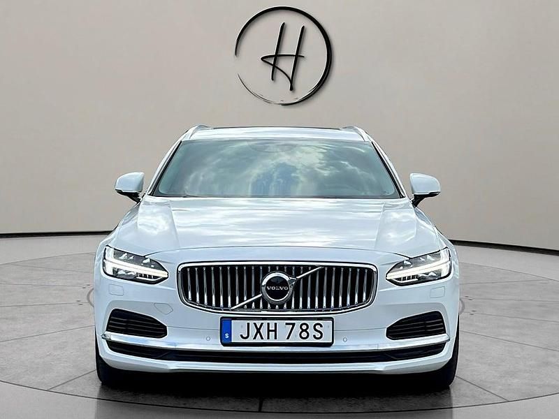 Begagnad Volvo V90 SE 340 HK (250 kW) 2021 Vit Kombi