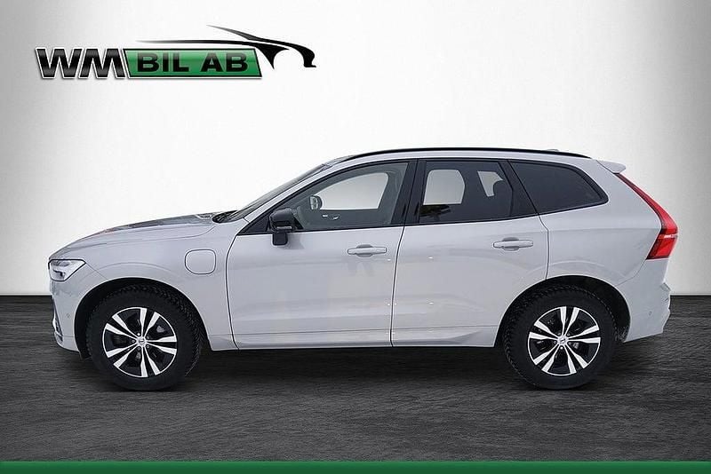Begagnad Volvo XC60 Plus 350 HK (257 kW) 2023 Silver SUV