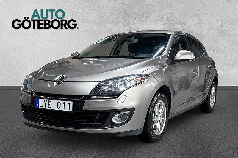Ljusbrun Begagnad 2012 Renault Mégane III Halvkombi | 79 900 kr (Marknadspris) - Bild 1/4