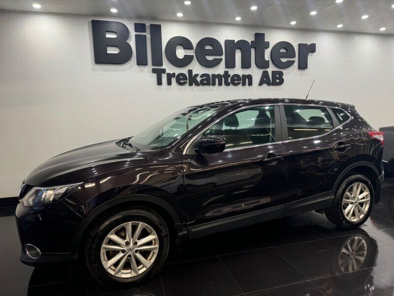 Lila Begagnad 2014 Nissan Qashqai SUV | 139 900 kr (Lite dyr) - Bild 1/4