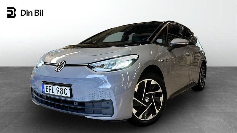 Grå Begagnad 2022 VW ID.3 Pro Performance Halvkombi | 289 900 kr (Marknadspris) - Bild 1/4