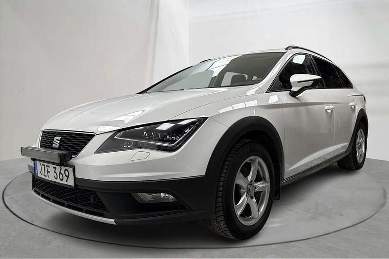 Vit Begagnad 2015 Seat Leon X-Perience 4Drive Kombi | 104 000 kr (Marknadspris) - Bild 1/4