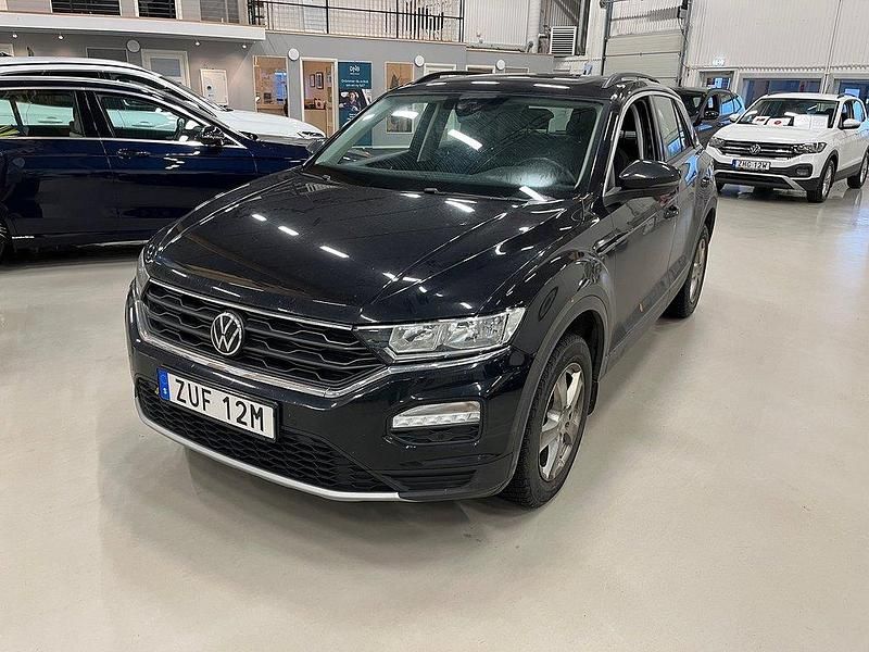 Svart Begagnad 2021 VW T-Roc SUV | 219 000 kr (Dyr) - Bild 1/4