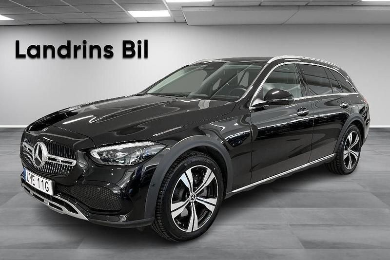Svart Begagnad 2023 Mercedes C220 Kombi | 499 900 kr (Marknadspris) - Bild 1/4