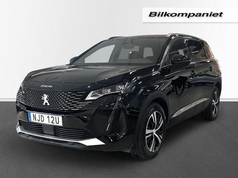 Svart Begagnad 2024 Peugeot 5008 GT Minibuss | 319 500 kr (Bra pris) - Bild 1/4