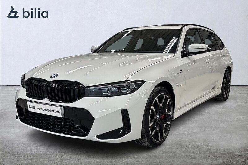 Vit Begagnad 2024 BMW 330e M Sport Sedan | 629 900 kr (Dyr) - Bild 1/4
