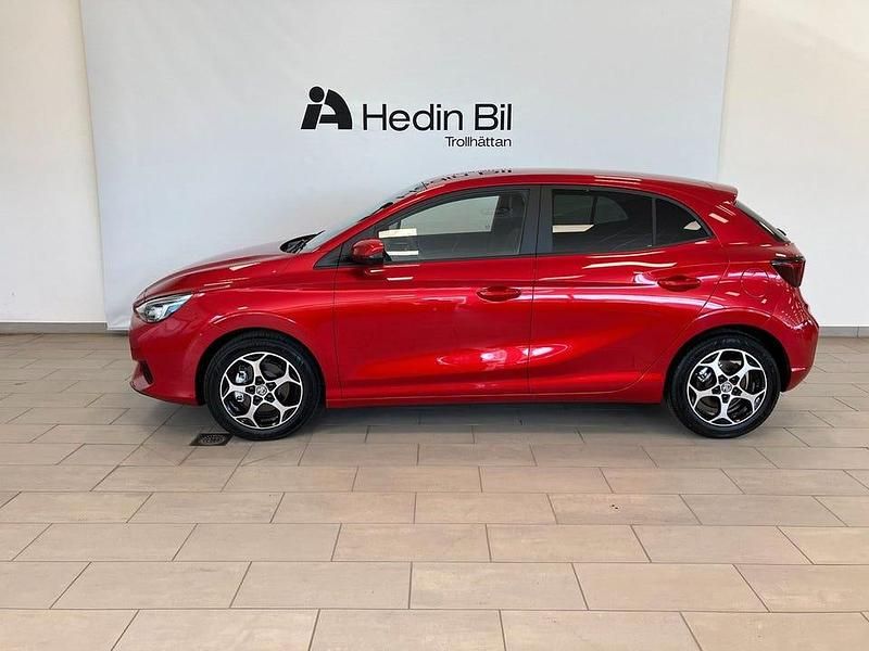 Begagnad MG MG3 Luxury 102 HK (75 kW) 2024 Röd Halvkombi