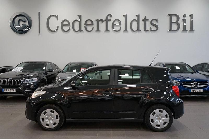 Svart Begagnad 2009 Toyota Urban Cruiser SUV | 64 900 kr (Marknadspris) - Bild 1/4