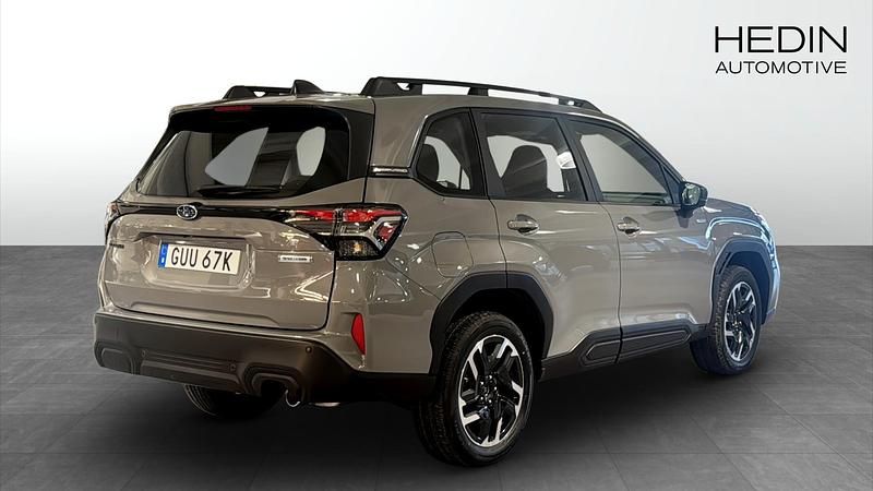 Begagnad Subaru Forester 136 HK (100 kW) 2024 Grå SUV