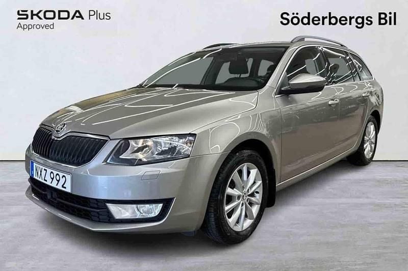 Brun Begagnad 2016 Skoda Octavia Kombi | 148 500 kr - Bild 1/1