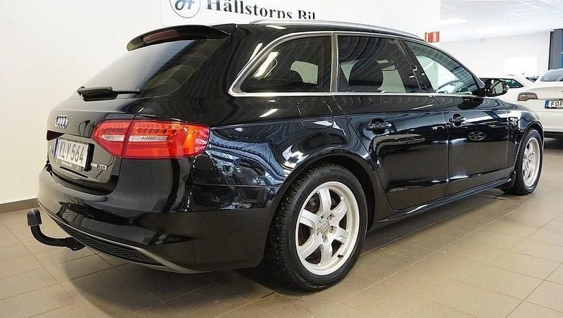 Begagnad Audi A4 Sport 150 HK (110 kW) 2015 Svart Kombi