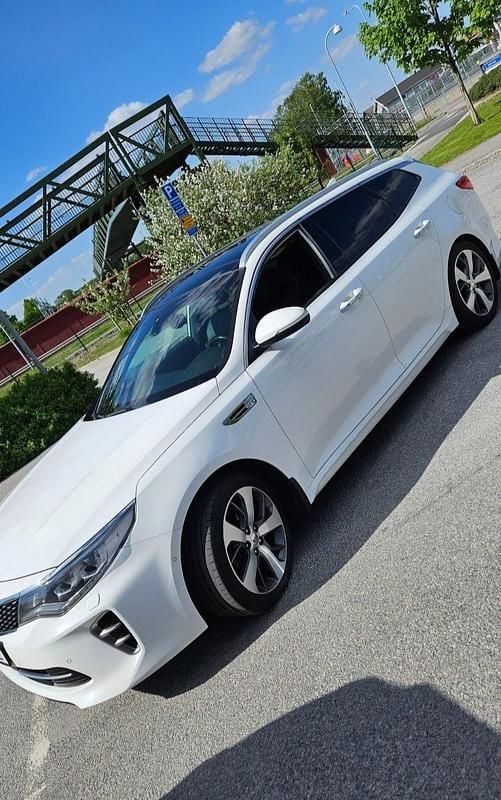 Begagnad 2017 Kia Optima Sport Kombi | 125 000 kr (Marknadspris) - Bild 1/2