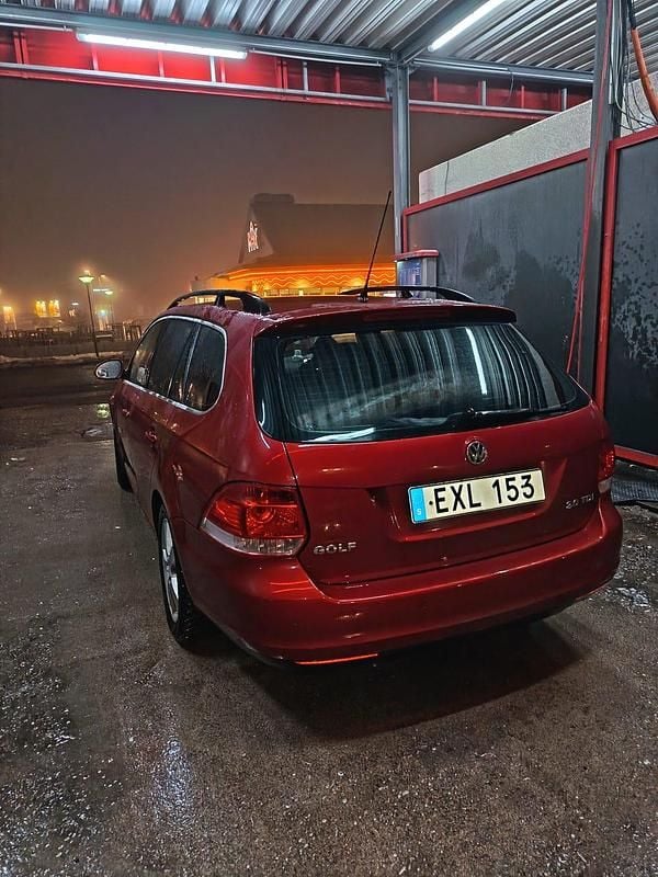 Begagnad VW Golf VI 140 HK (102 kW) 2008 Halvkombi