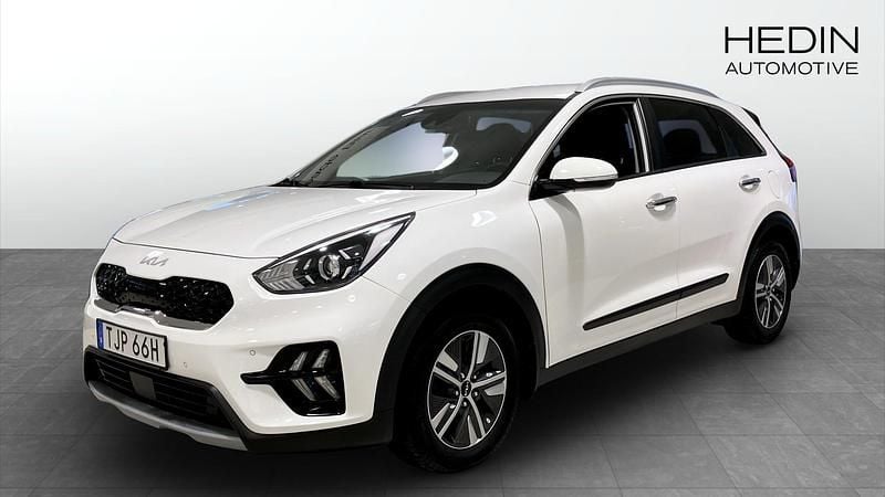 Vit (white) Begagnad 2022 Kia Niro Advance SUV | 249 900 kr (Bra pris) - Bild 1/4