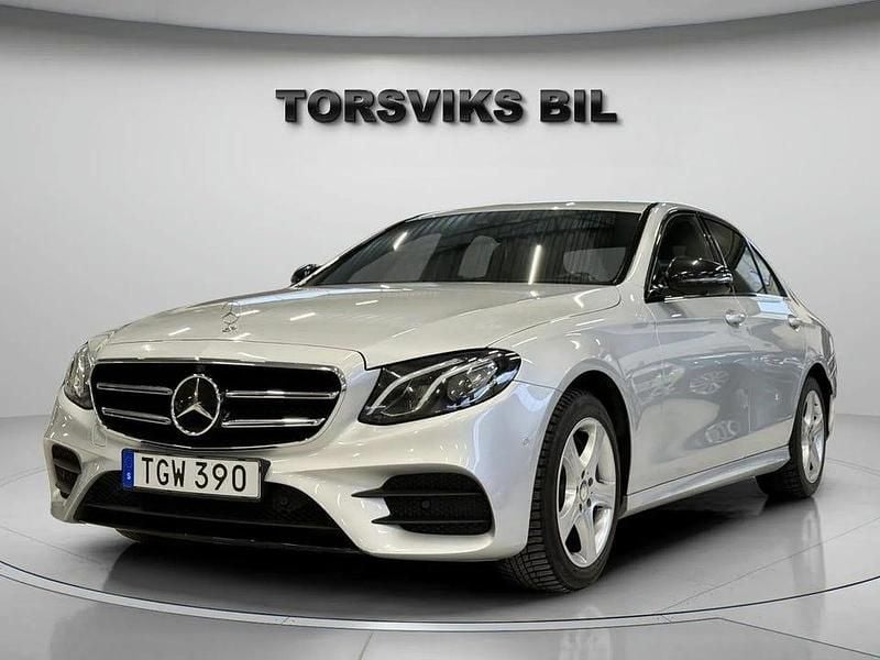 Silver Begagnad 2016 Mercedes E200 AMG line Sedan | 249 900 kr (Marknadspris) - Bild 1/4