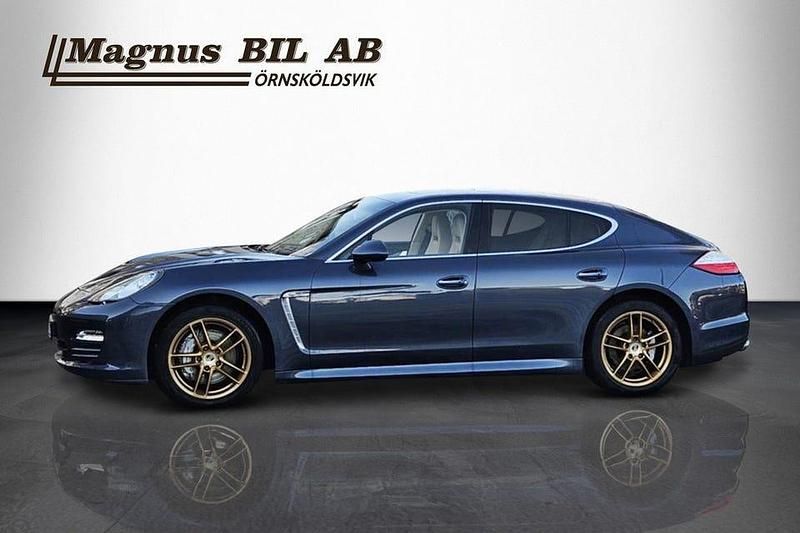 Begagnad Porsche Panamera 4S 400 HK (294 kW) 2011 Blå Sedan