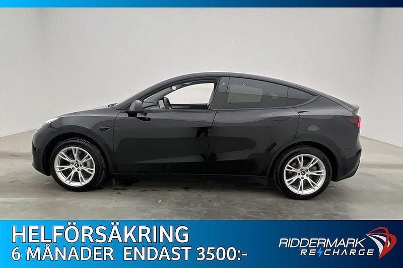 Begagnad Tesla Model Y Long Range RWD 255 kW (347 HK) 2024 Svart SUV