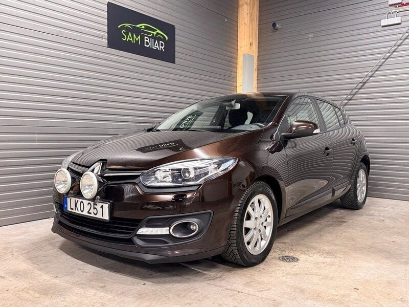 Brun Begagnad 2014 Renault Mégane III Halvkombi | 59 900 kr (Lite dyr) - Bild 1/4