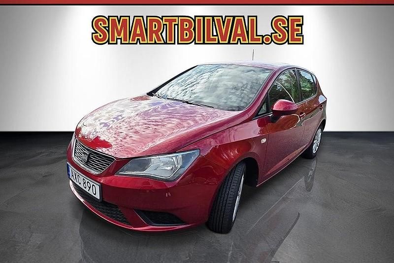 Begagnad Seat Ibiza Style 86 HK (63 kW) 2013 Mörkröd Halvkombi