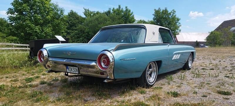 Begagnad Ford V8 304 HK (223 kW) 1963 Ming green