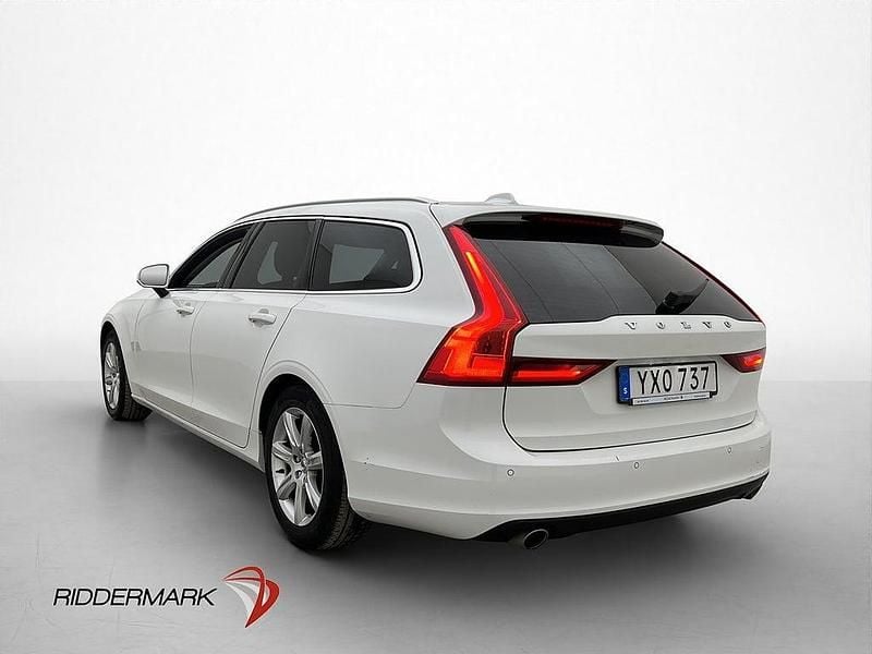 Begagnad Volvo V90 Momentum 190 HK (139 kW) 2017 Vit Kombi