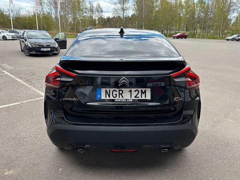 Begagnad Citroën C4 PureTech 131 HK (96 kW) 2023 Svart perla nera metallic Halvkombi