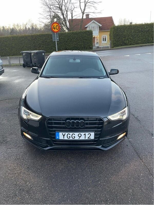 Svart Begagnad 2016 Audi A5 Sportback Sport Halvkombi | 150 000 kr (Bra pris) - Bild 1/4