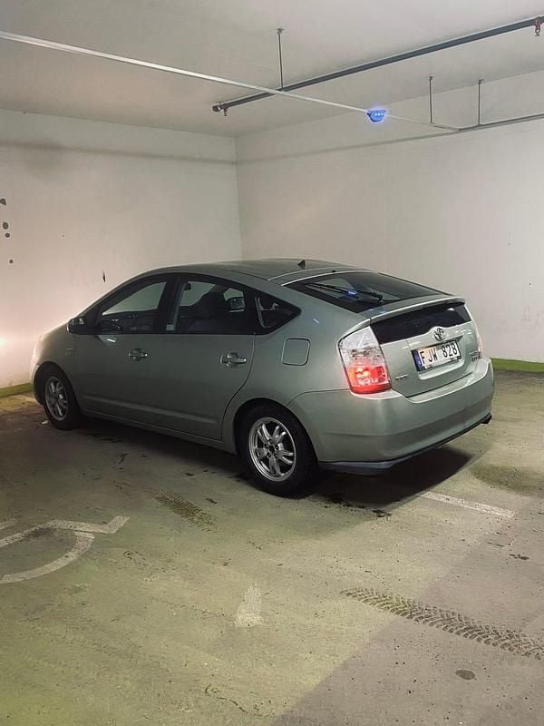 Begagnad Toyota Prius 112 HK (82 kW) 2007 Halvkombi