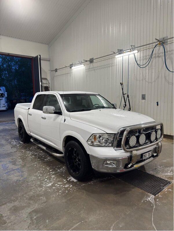 Vit Begagnad 2012 Dodge Ram Pickup | 230 000 kr (Superpris) - Bild 1/4