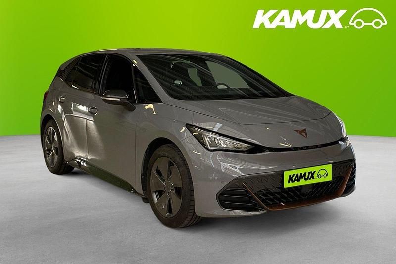 Silver/grå Begagnad 2022 Cupra Born Halvkombi | 244 800 kr (Bra pris) - Bild 1/4