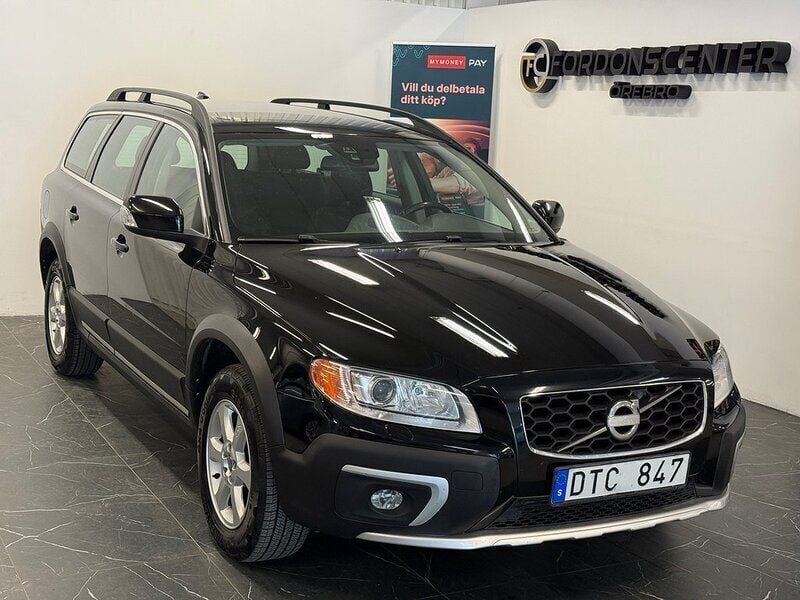 Svart Begagnad 2013 Volvo XC70 Momentum SUV | 119 900 kr (Bra pris) - Bild 1/4
