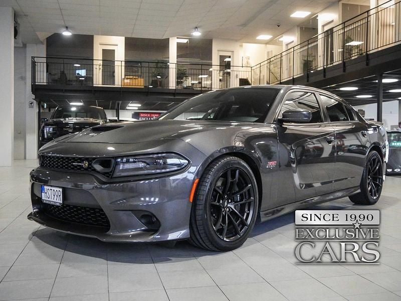 Grå (granite crystal metallic) Begagnad 2020 Dodge Charger Sedan | 569 000 kr - Bild 1/4
