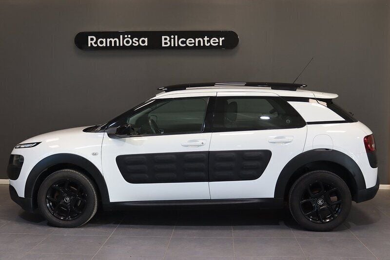 Vit Begagnad 2016 Citroën C4 Cactus Halvkombi | 96 900 kr (Marknadspris) - Bild 1/4