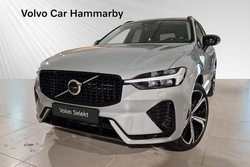 Grå Begagnad 2025 Volvo XC60 Ultra SUV | 588 900 kr (Dyr) - Bild 1/3