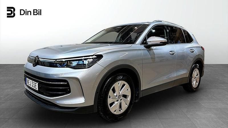 Begagnad VW Tiguan Life 150 HK (110 kW) 2024 Silver SUV