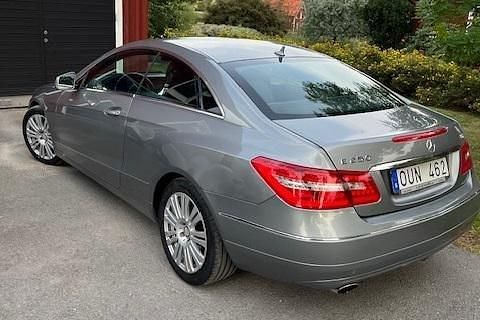 Silver Begagnad 2010 Mercedes 250 Sportkupé | 79 000 kr - Bild 1/4