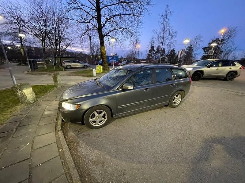 Begagnad 2010 Volvo V50 Kombi | 22 000 kr (Bra pris) - Bild 1/4