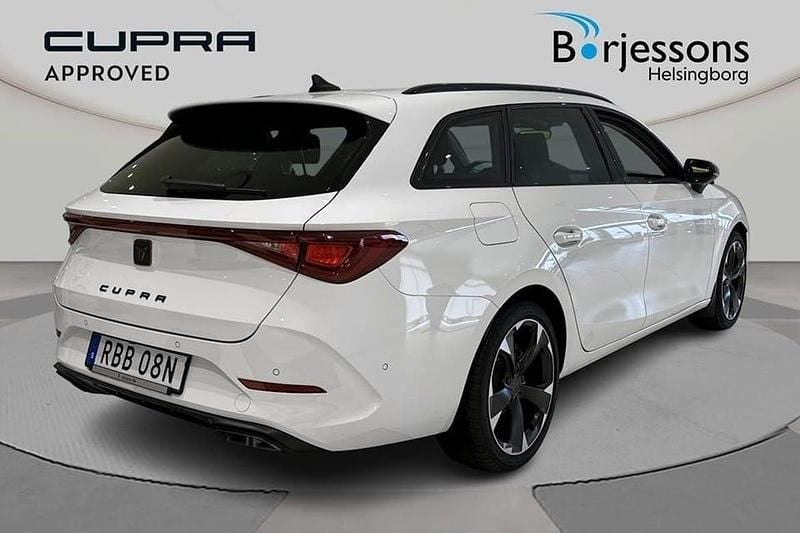 Begagnad Cupra Leon 151 HK (111 kW) 2024 Vit Kombi