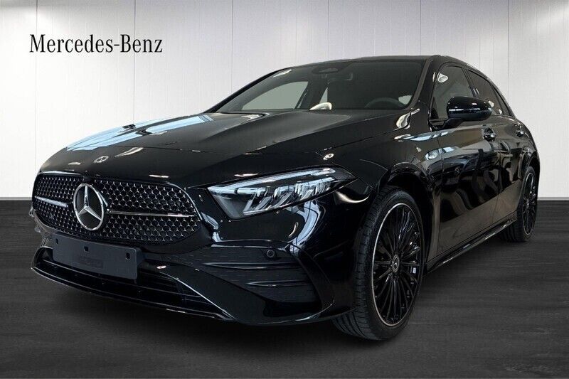 Ny 2026 Mercedes A250 Advanced Halvkombi | 493 800 kr (Lite dyr) - Bild 1/4