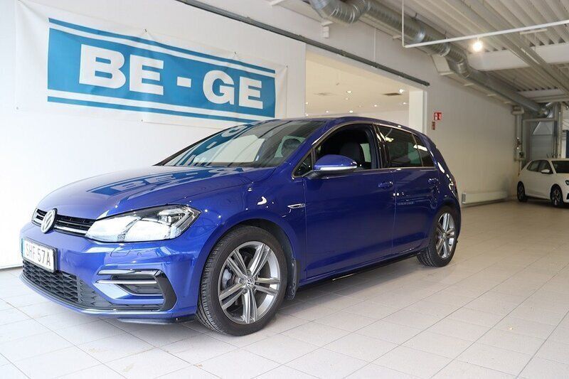 Blå Begagnad 2019 VW Golf VIII GT Halvkombi | 219 900 kr (Marknadspris) - Bild 1/4